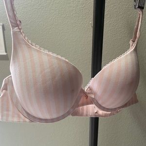 Victoria’s Secret Bra 36B